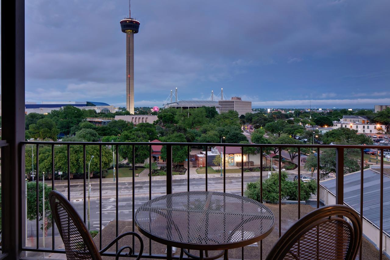 Hotel Marriott Plaza San Antonio Esterno foto